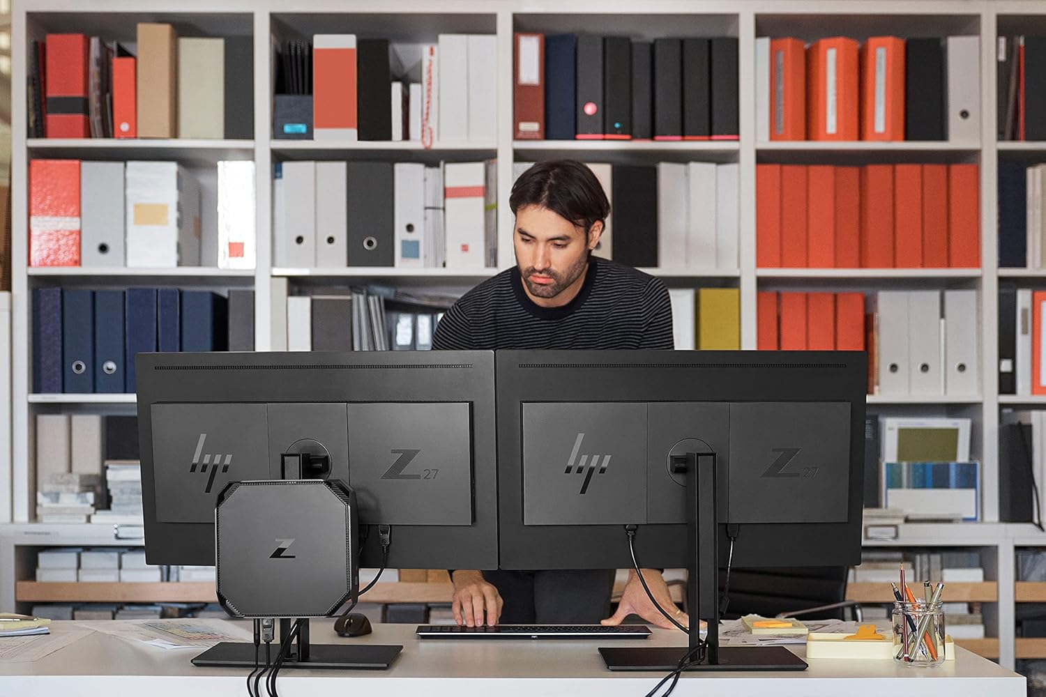 HP Z2 Mini G5 WS/　Quadro P620/　32GB/　2Tb Amazon.co.jp: HP Z2 Mini G5 Workstation/ミニデスクトップPC / Win11